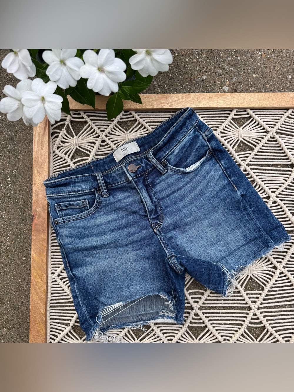 BKE Distressed Jean Shorts Size 26